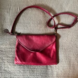 Wanderer’s Travel Co Red Leather Shoulder Bag